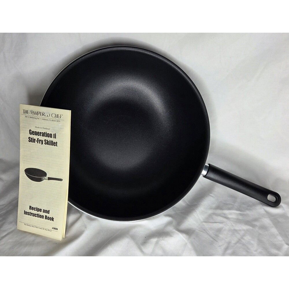 New Pampered Chef Generation II Non-Stick Stir-Fry Wok Skillet #2020 Cookware